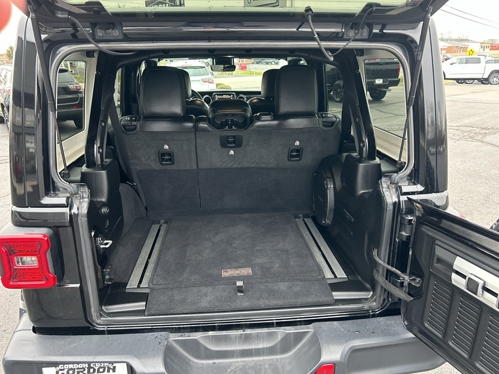 2021 Jeep Wrangler Unlimited Sahara Altitude 4x4