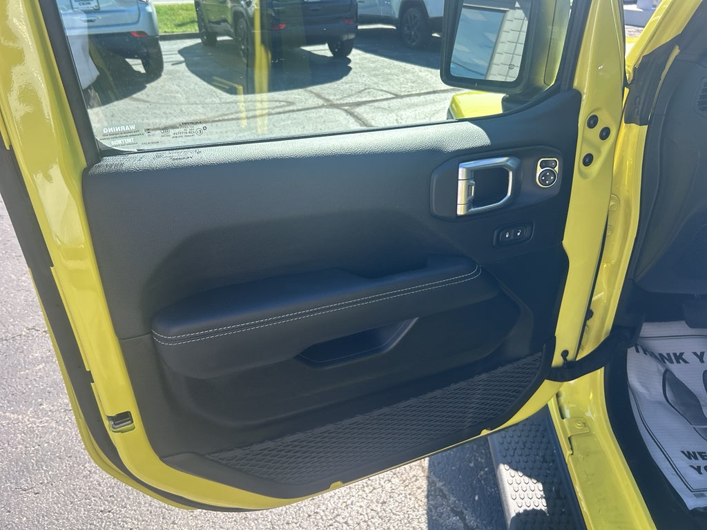 2023 Jeep Wrangler 4-Door Sahara 4x4