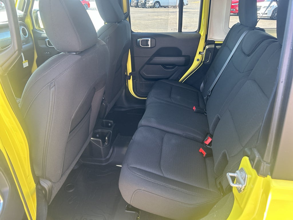 2023 Jeep Wrangler 4-Door Sahara 4x4