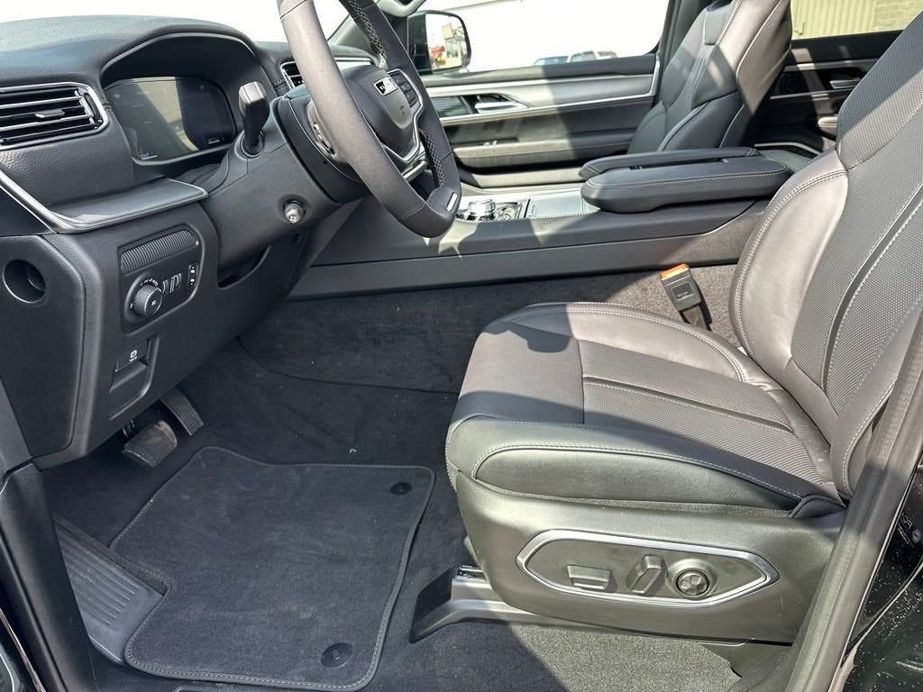 2024 Jeep Wagoneer Series II Carbide 4x4