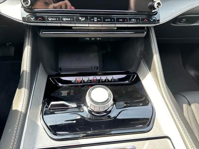 2024 Jeep Wagoneer Series II Carbide 4x4