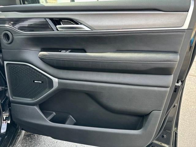 2024 Jeep Wagoneer Series II Carbide 4x4