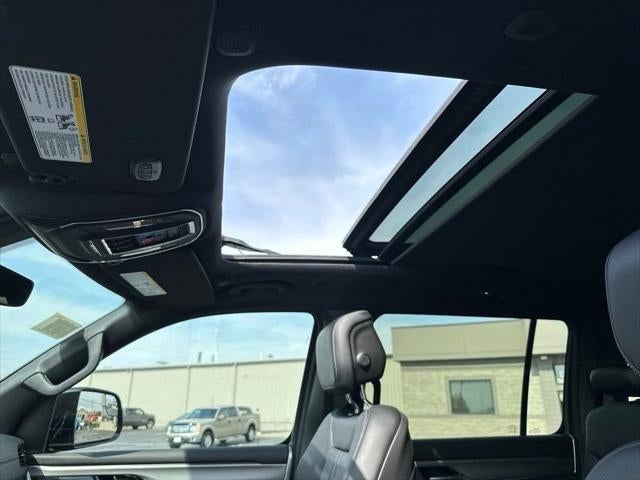 2024 Jeep Wagoneer Series II Carbide 4x4