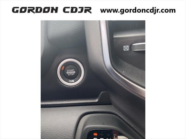 2025 RAM 1500 Big Horn Crew Cab 4x4 5'7' Box