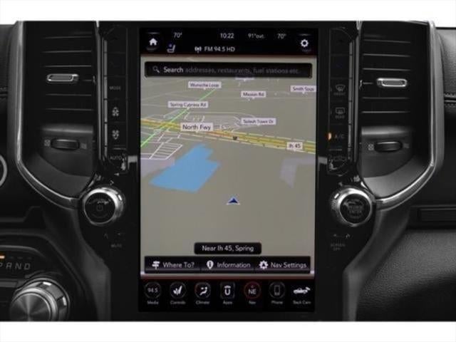 2020 RAM 1500 Laramie Crew Cab 4x4 5'7' Box