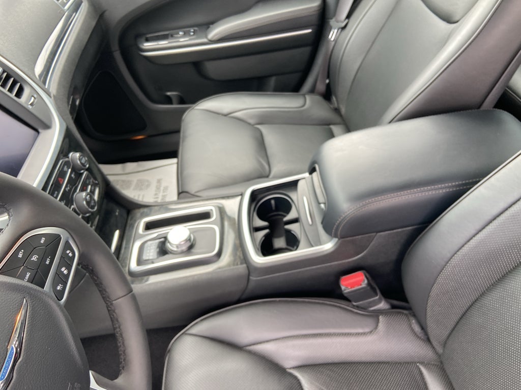 2023 Chrysler 300 Touring L AWD