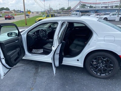 2023 Chrysler 300 Touring L AWD