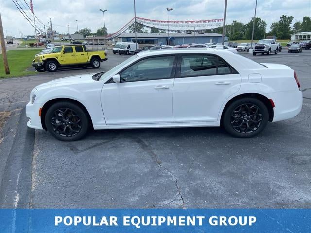 2023 Chrysler 300 Touring L AWD
