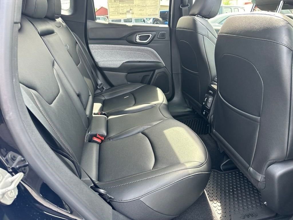 2024 Jeep Compass Latitude Lux FWD