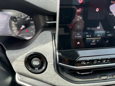 2024 Jeep Compass Latitude Lux FWD