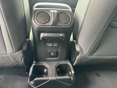 2024 Jeep Wrangler 4-Door Sahara 4x4