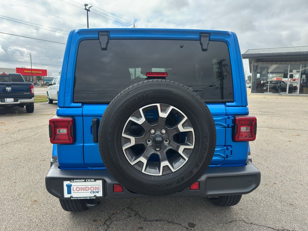 2024 Jeep Wrangler 4-Door Sahara 4x4