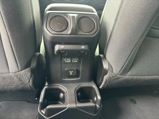 2024 Jeep Wrangler 4-Door Sahara 4x4