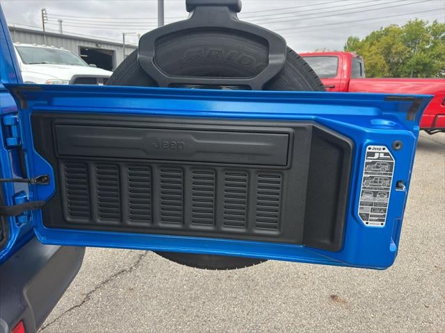 2024 Jeep Wrangler 4-Door Sahara 4x4