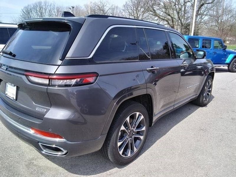 2022 Jeep Grand Cherokee 4xe Overland