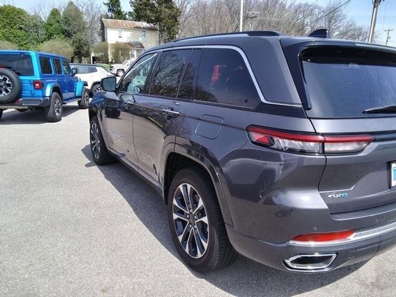 2022 Jeep Grand Cherokee 4xe Overland