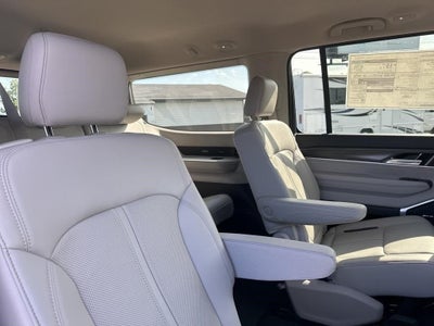 2023 Jeep Wagoneer Series III