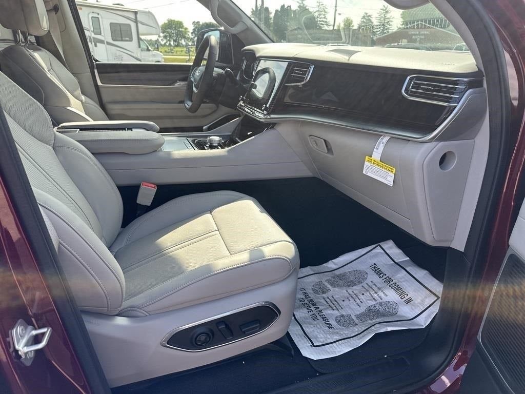 2023 Jeep Wagoneer Series III