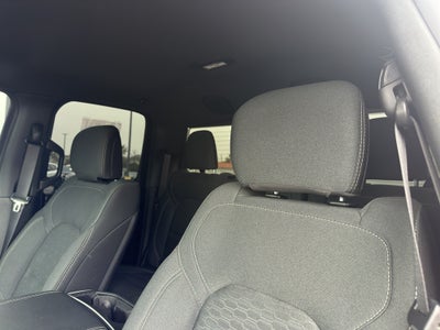 2025 RAM 1500 Big Horn Crew Cab 4x4 6'4' Box