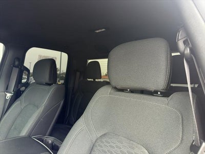 2025 RAM 1500 Big Horn Crew Cab 4x4 6'4' Box