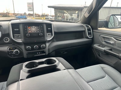 2022 RAM 1500 Big Horn Crew Cab 4x4 5'7' Box