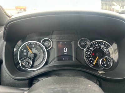 2022 RAM 1500 Big Horn Crew Cab 4x4 5'7' Box