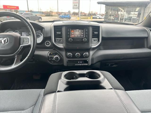 2022 RAM 1500 Big Horn Crew Cab 4x4 5'7' Box