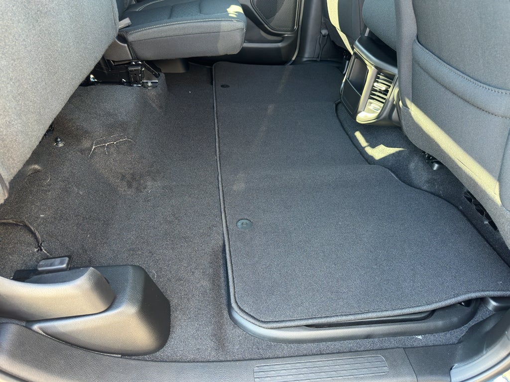 2026 RAM Ram 1500 RAM 1500 TRADESMAN CREW CAB 4X4 5'7' BOX