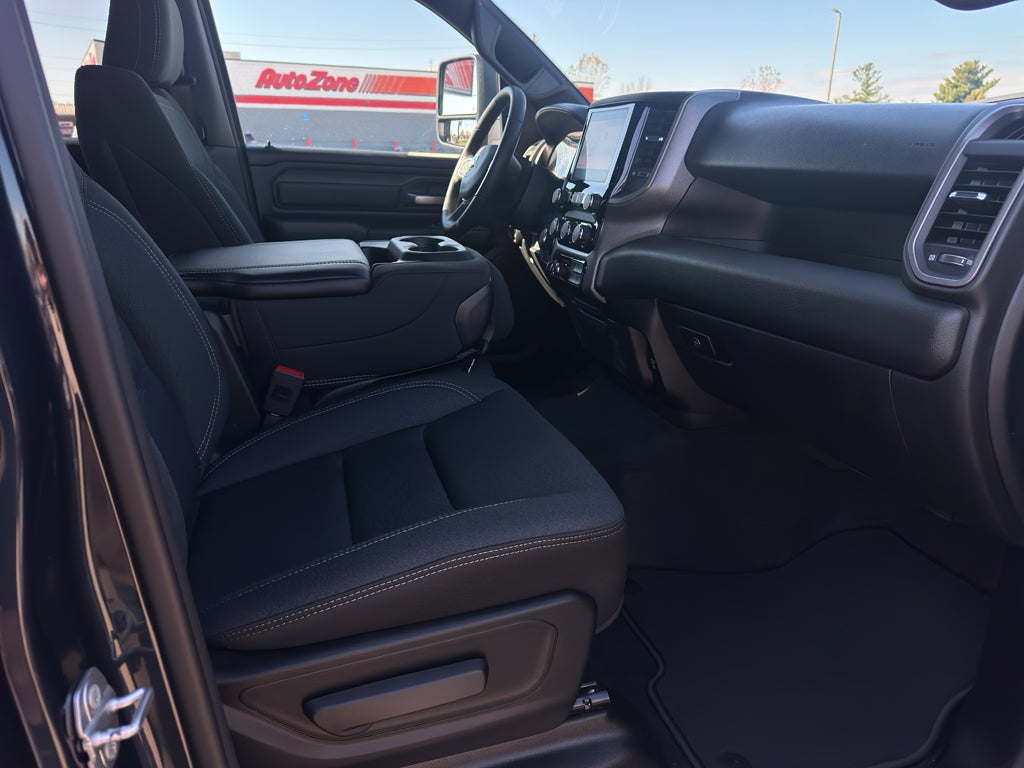 2026 RAM Ram 1500 RAM 1500 TRADESMAN CREW CAB 4X4 5'7' BOX