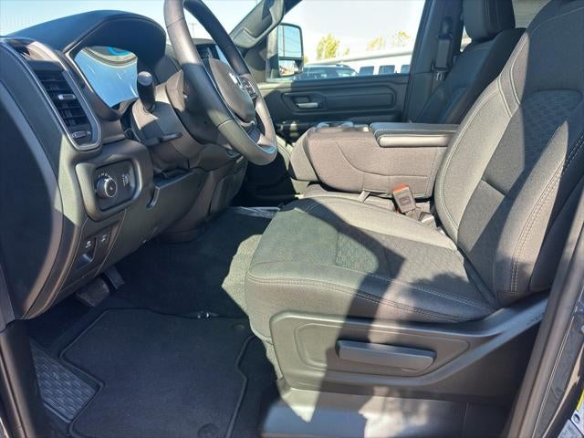 2026 RAM Ram 1500 RAM 1500 TRADESMAN CREW CAB 4X4 5'7' BOX