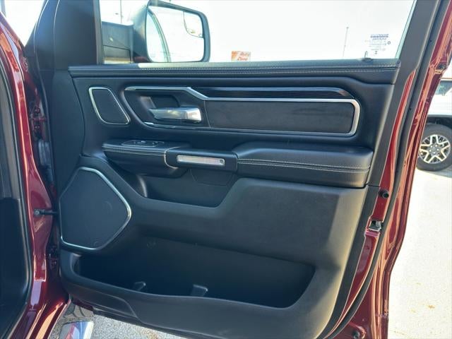 2024 RAM 1500 Laramie Crew Cab 4x4 5'7' Box