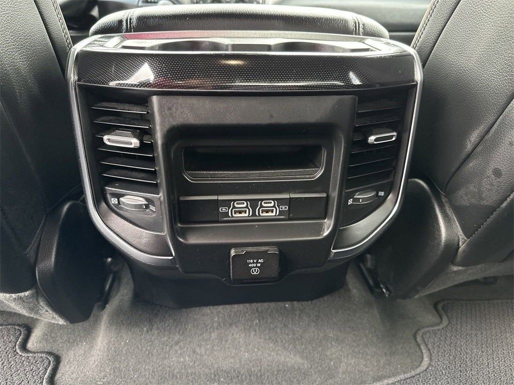 2022 RAM 1500 Laramie Crew Cab 4x4 6'4' Box