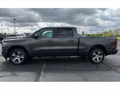 2022 RAM 1500 Laramie Crew Cab 4x4 6'4' Box