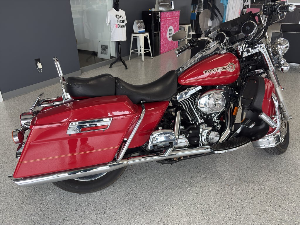 2005 Harley-Davidson Police & Firefighter Special Shrine Base