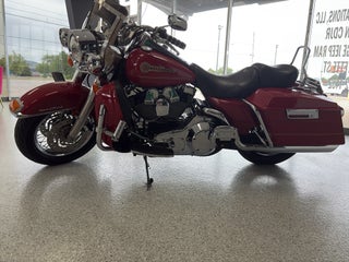 2005 Harley-Davidson Police &amp; Firefighter Special Shrine Base