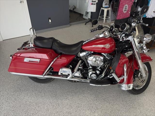 2005 Harley-Davidson Police & Firefighter Special Shrine Base