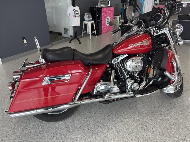 2005 Harley-Davidson Police & Firefighter Special Shrine Base