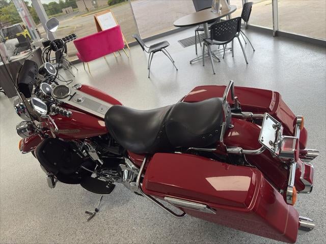 2005 Harley-Davidson Police & Firefighter Special Shrine Base