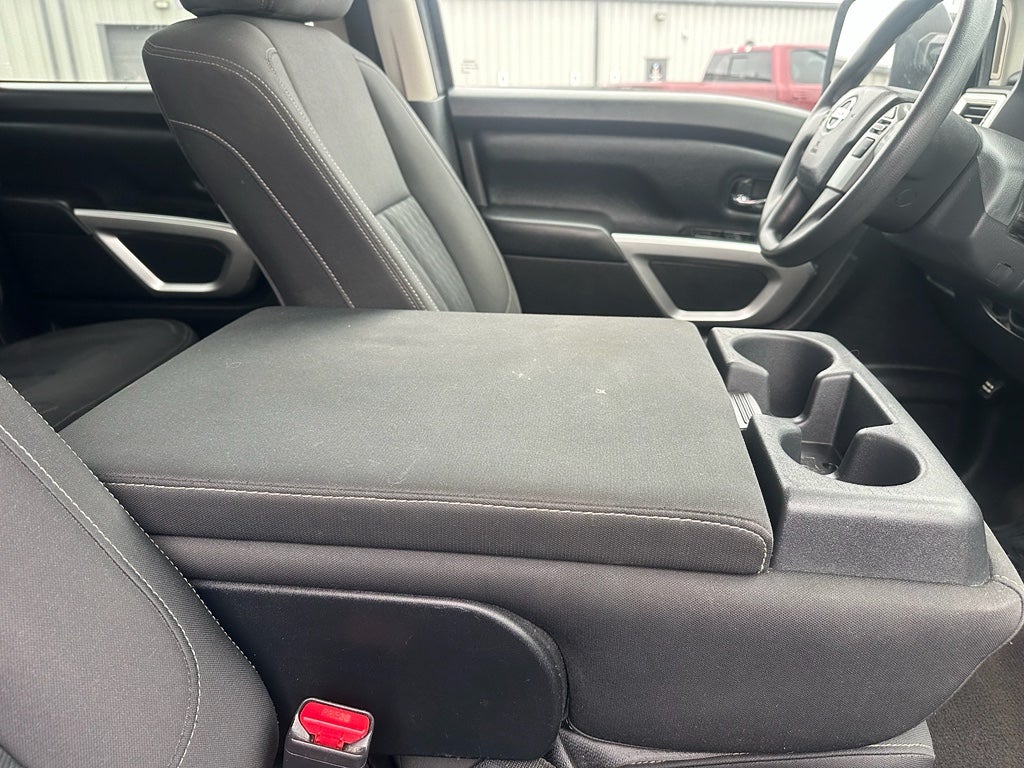 2017 Nissan TITAN XD SV Diesel