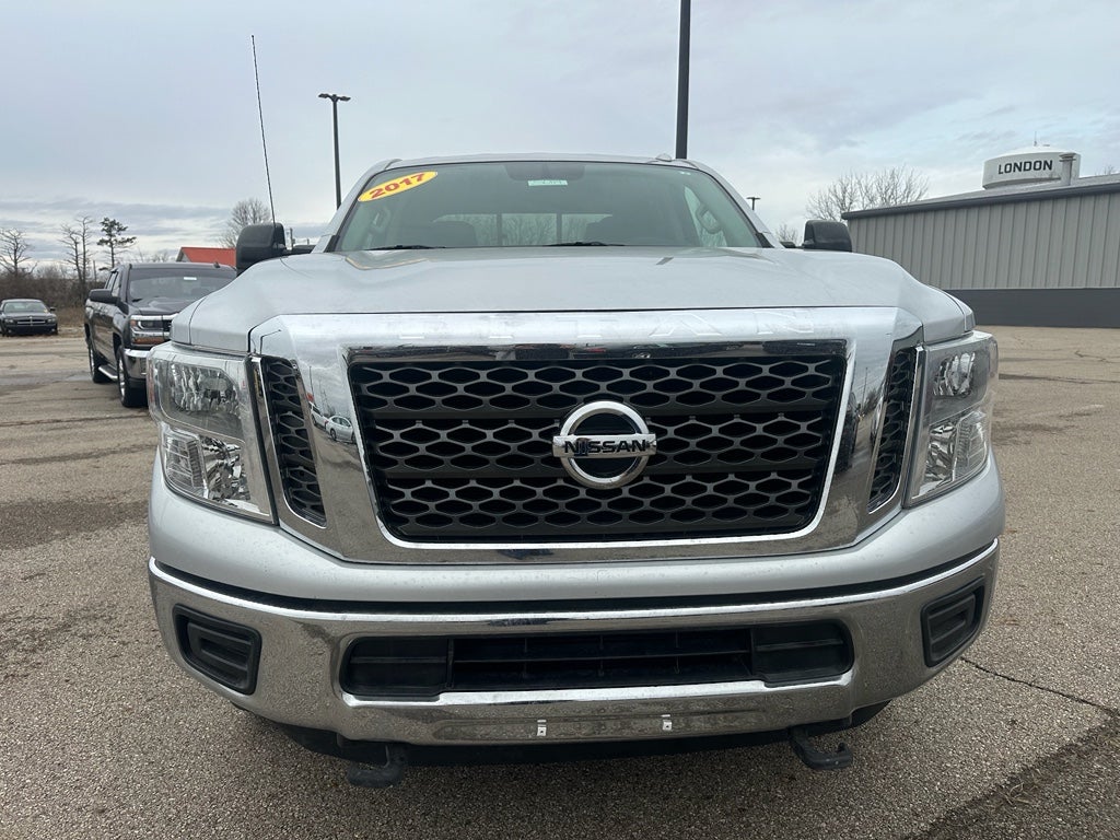 2017 Nissan TITAN XD SV Diesel