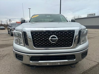 2017 Nissan TITAN XD SV Diesel