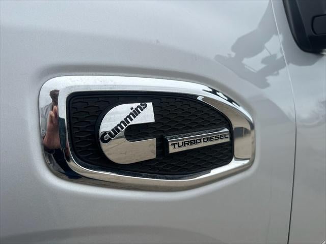 2017 Nissan TITAN XD SV Diesel