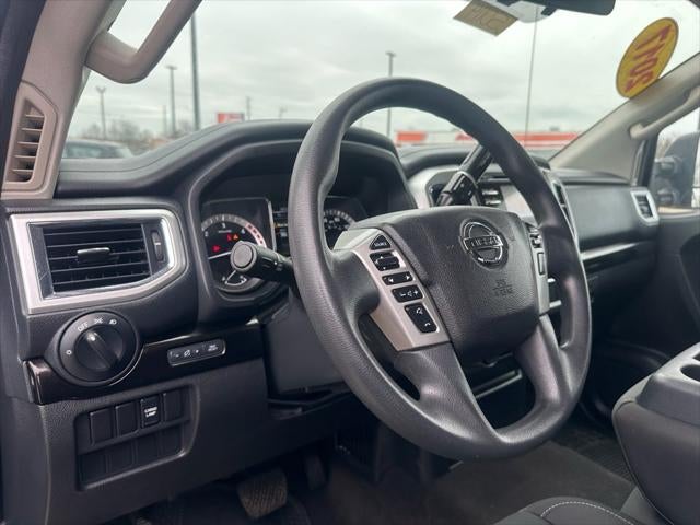 2017 Nissan TITAN XD SV Diesel