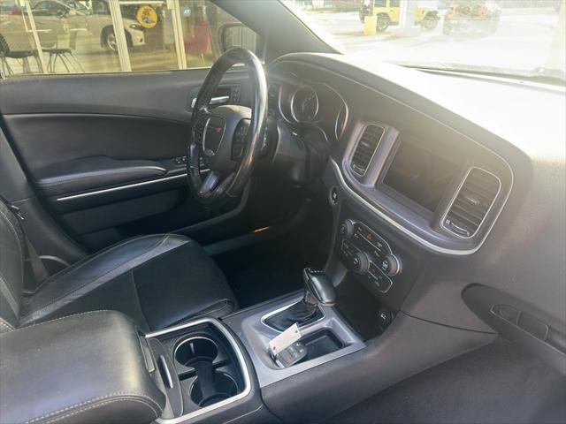 2020 Dodge Charger SXT RWD