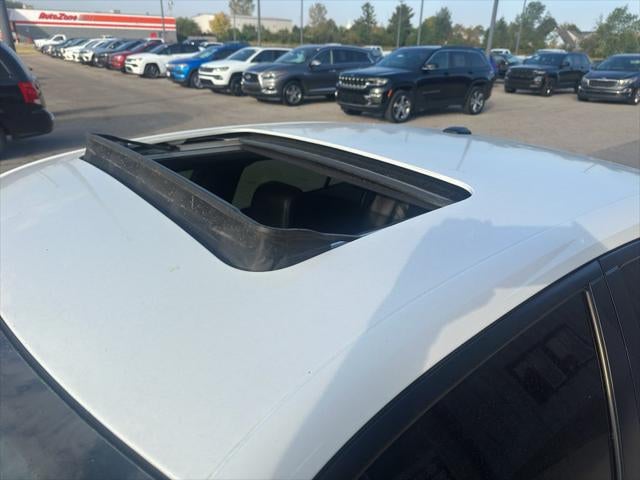 2020 Dodge Charger SXT RWD