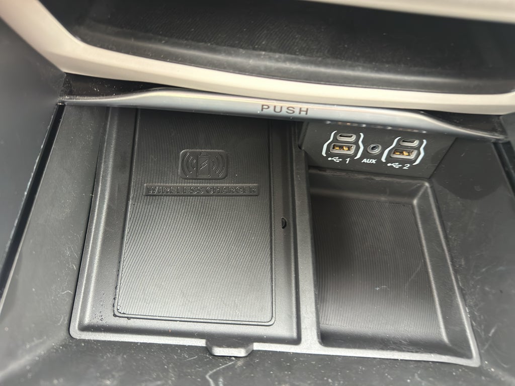 2024 Chrysler Pacifica Limited AWD