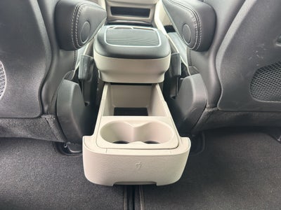 2024 Chrysler Pacifica Limited AWD