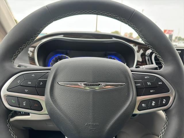 2024 Chrysler Pacifica Limited AWD