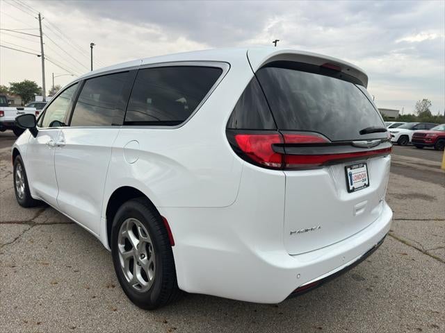2024 Chrysler Pacifica Limited AWD