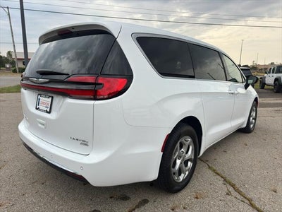 2024 Chrysler Pacifica Limited AWD